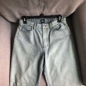 BDG Mom High Rise Jeans